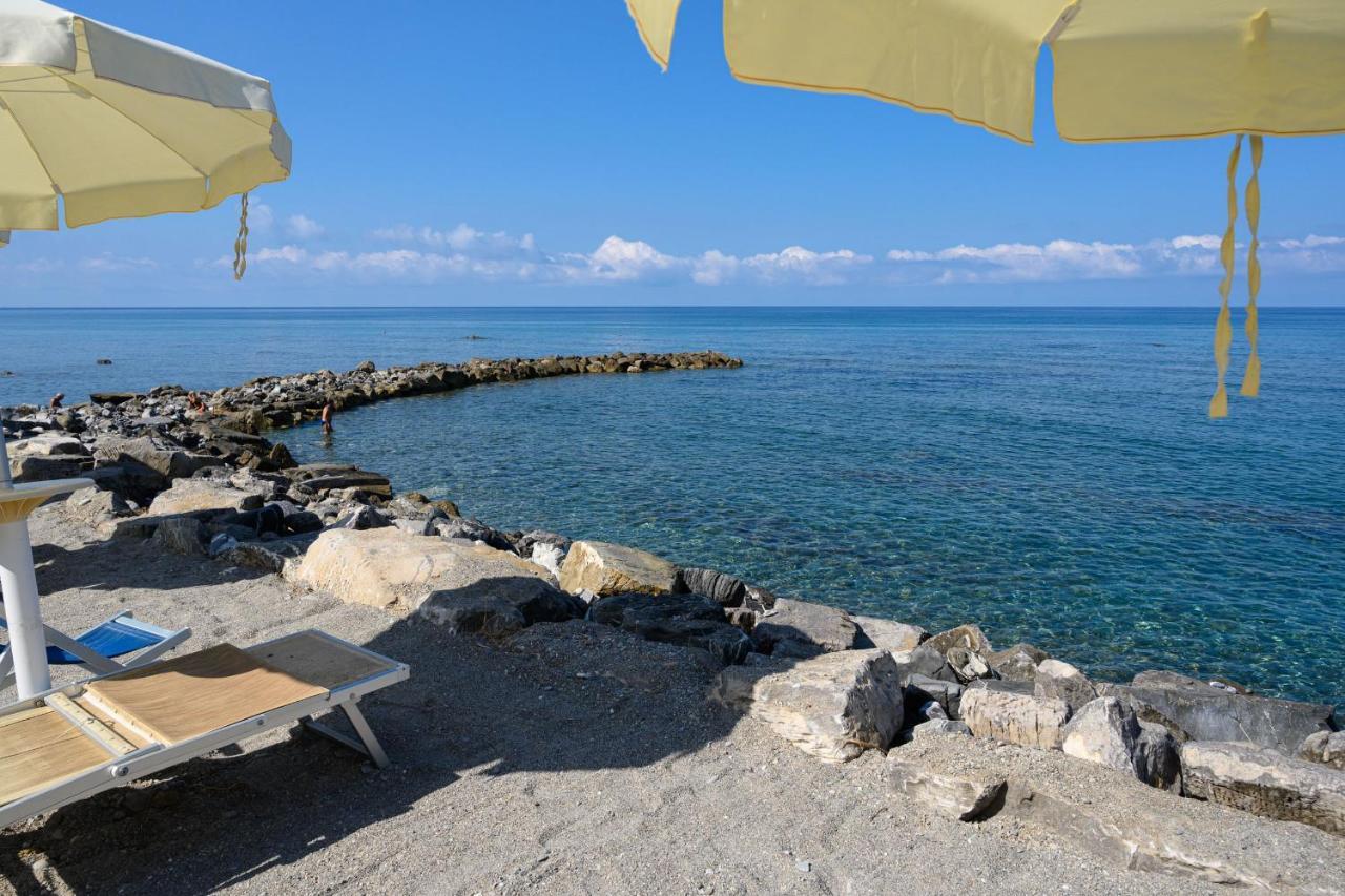 Villaggio Stella Del Sud & Resort Pisciotta Luaran gambar