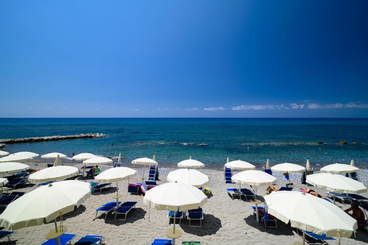 Villaggio Stella Del Sud & Resort Pisciotta Luaran gambar