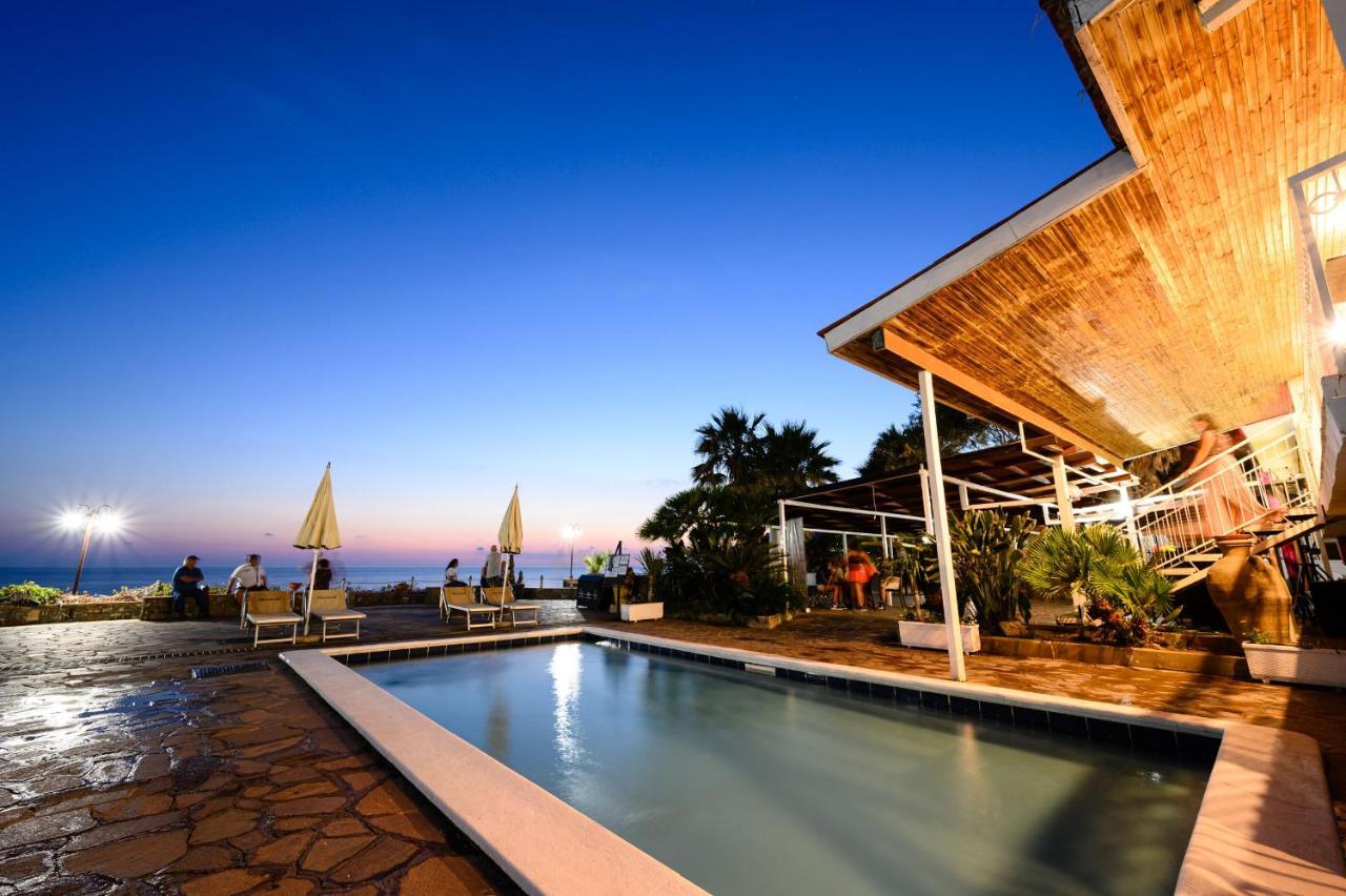 Villaggio Stella Del Sud & Resort Pisciotta Luaran gambar