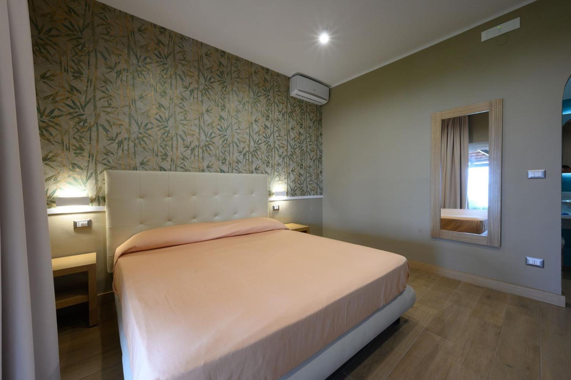 Villaggio Stella Del Sud & Resort Pisciotta Luaran gambar